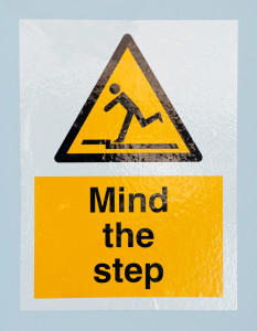 Mind the step sign